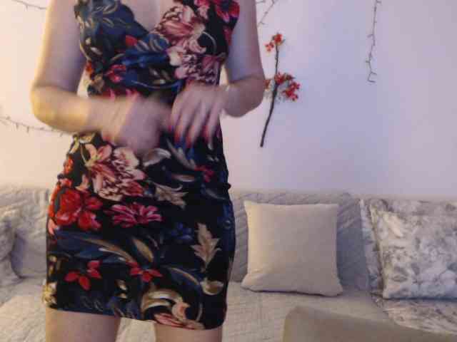 goodSnowQueen webcam