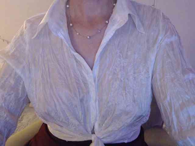 goodSnowQueen webcam