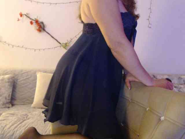goodSnowQueen webcam