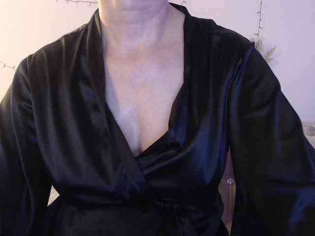 goodSnowQueen webcam