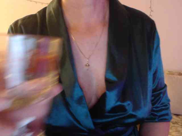 goodSnowQueen webcam