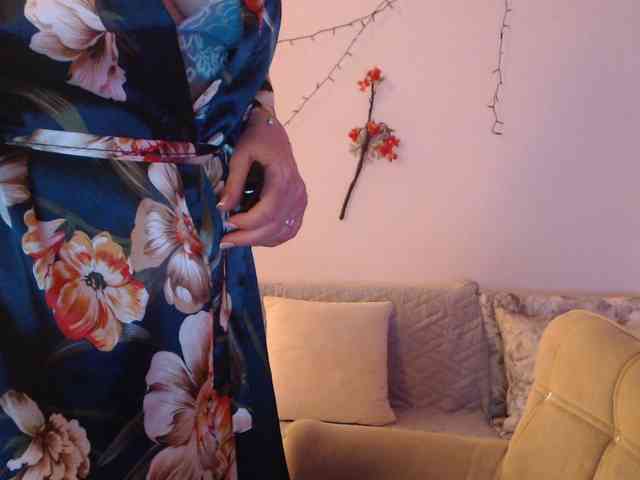 goodSnowQueen webcam