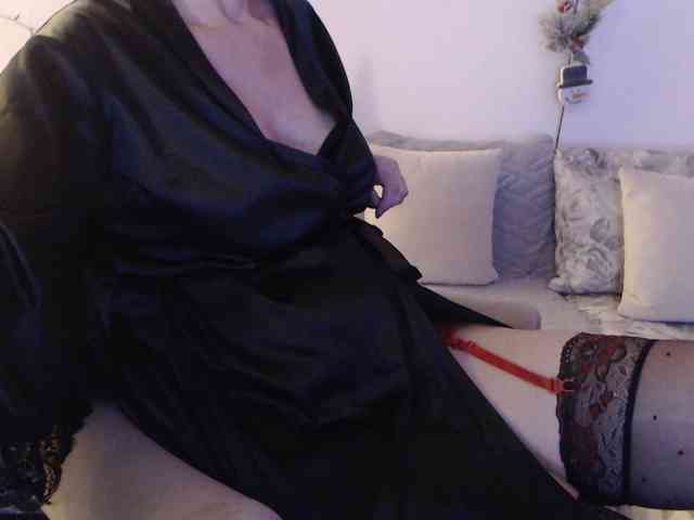 goodSnowQueen webcam