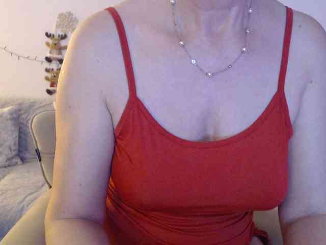 goodSnowQueen webcam