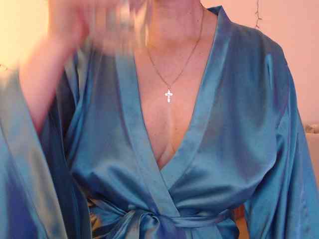 goodSnowQueen webcam