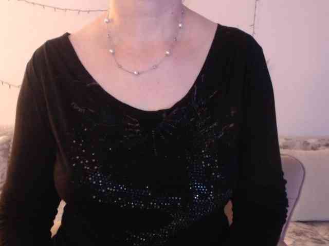 goodSnowQueen webcam