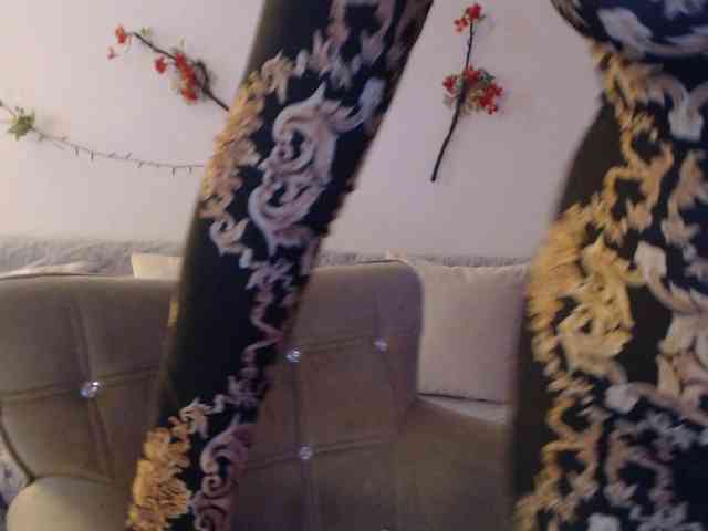 goodSnowQueen webcam