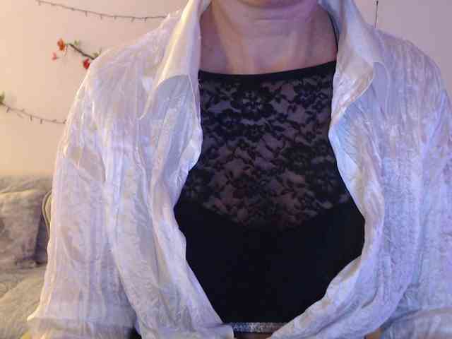 goodSnowQueen webcam