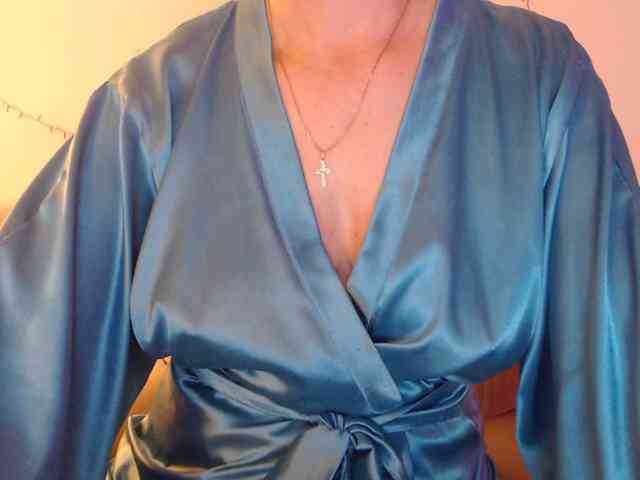 goodSnowQueen webcam