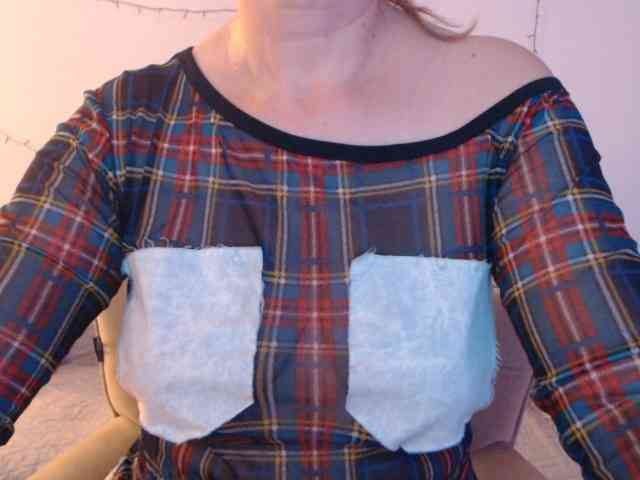 goodSnowQueen webcam