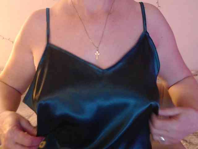 goodSnowQueen webcam