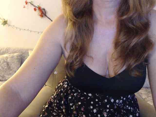 goodSnowQueen webcam