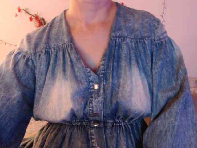 goodSnowQueen webcam