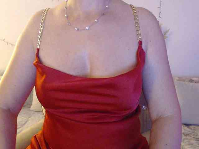 goodSnowQueen webcam