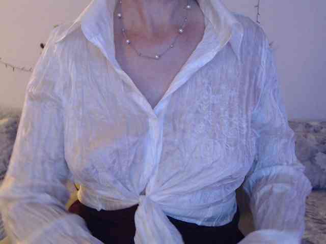 goodSnowQueen webcam