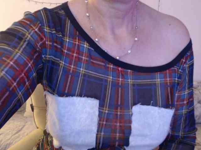 goodSnowQueen goodSnowQueen