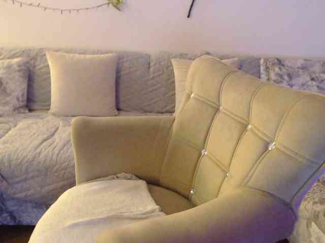 goodSnowQueen webcam