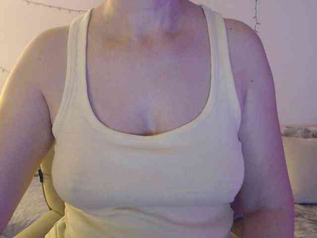 goodSnowQueen goodSnowQueen