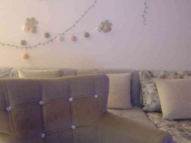 goodSnowQueen webcam