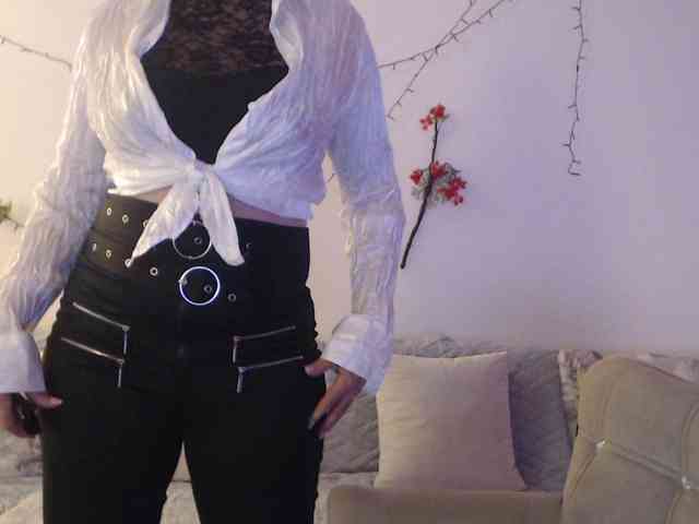 goodSnowQueen webcam