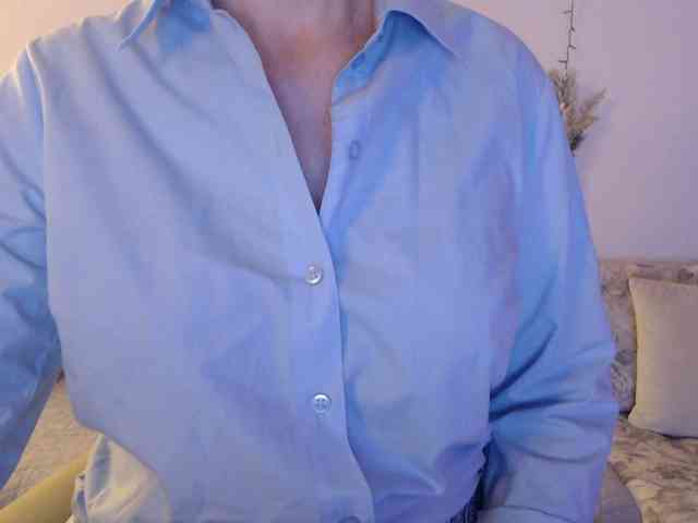 goodSnowQueen webcam