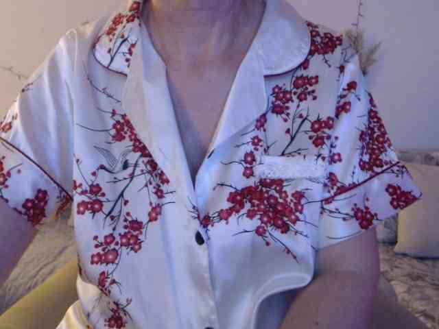 goodSnowQueen goodSnowQueen