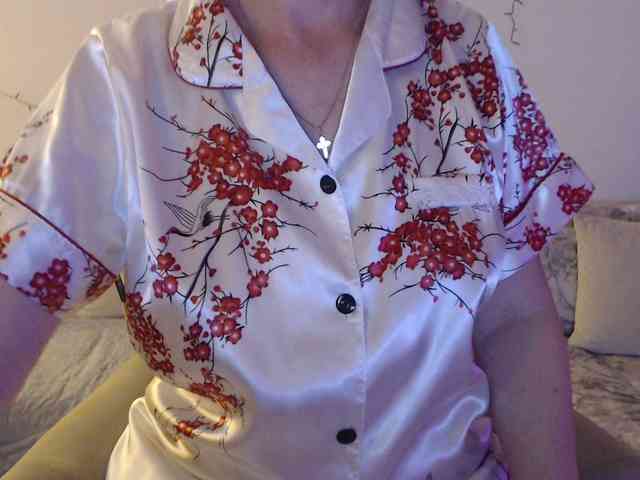 goodSnowQueen webcam