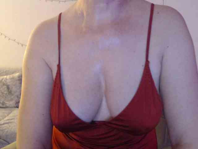 goodSnowQueen webcam