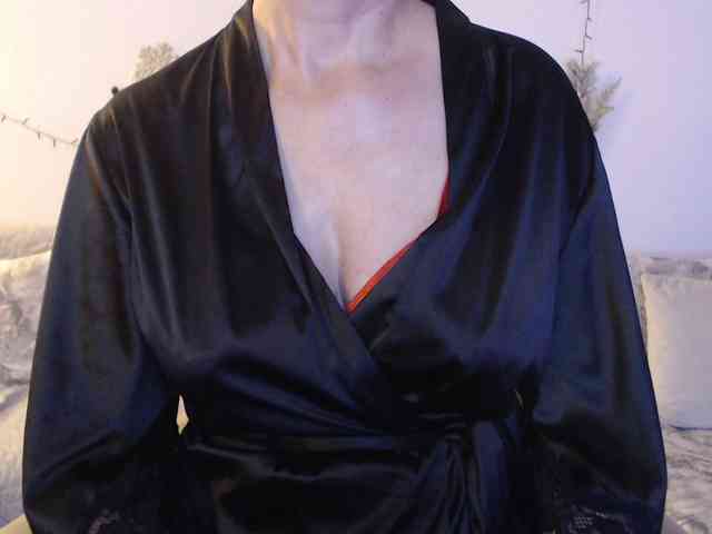 goodSnowQueen goodSnowQueen