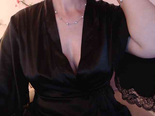 goodSnowQueen goodSnowQueen