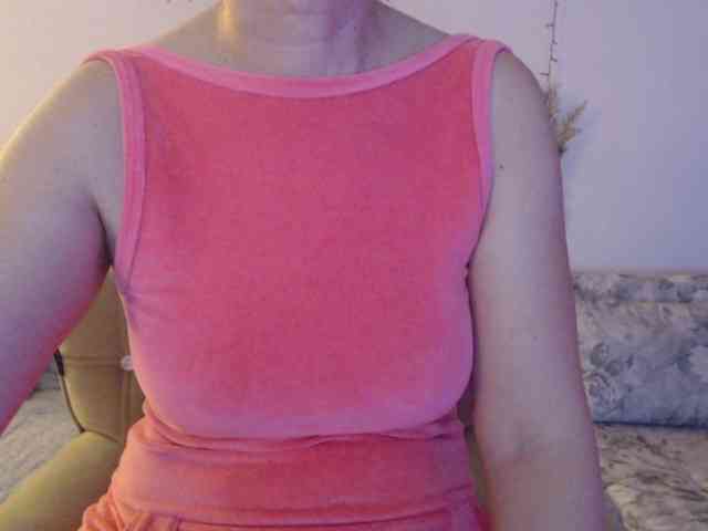 goodSnowQueen goodSnowQueen