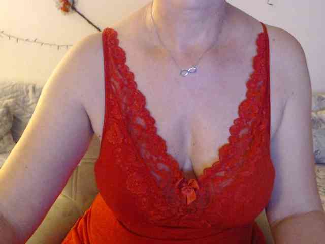 goodSnowQueen webcam