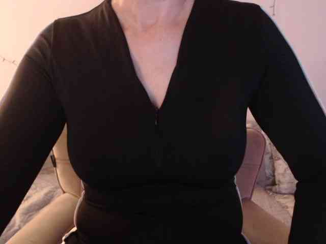 goodSnowQueen webcam