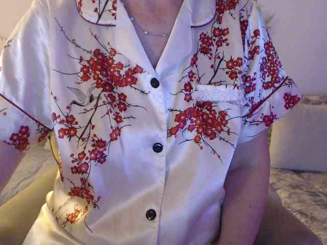 goodSnowQueen webcam