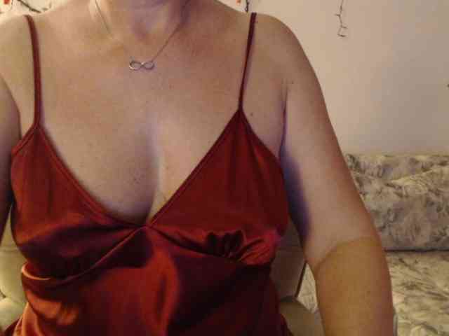 goodSnowQueen webcam