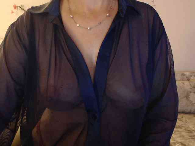 goodSnowQueen webcam