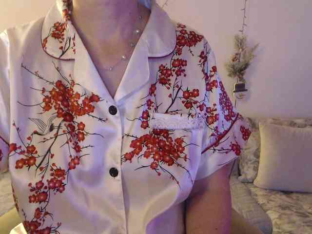 goodSnowQueen goodSnowQueen