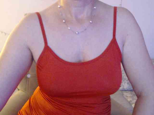 goodSnowQueen webcam