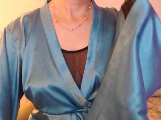 goodSnowQueen webcam