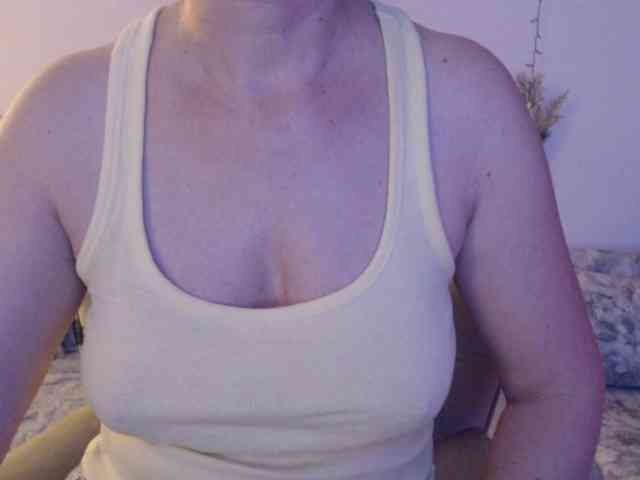 goodSnowQueen goodSnowQueen