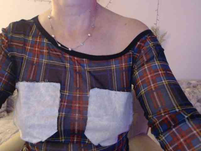 goodSnowQueen webcam