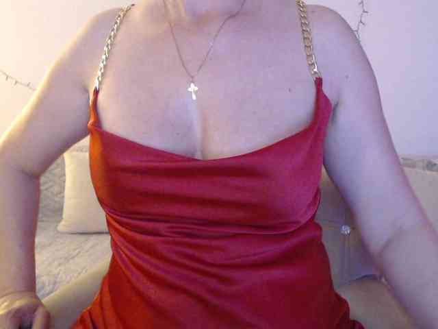 goodSnowQueen webcam