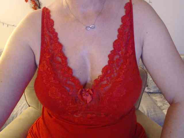 goodSnowQueen webcam
