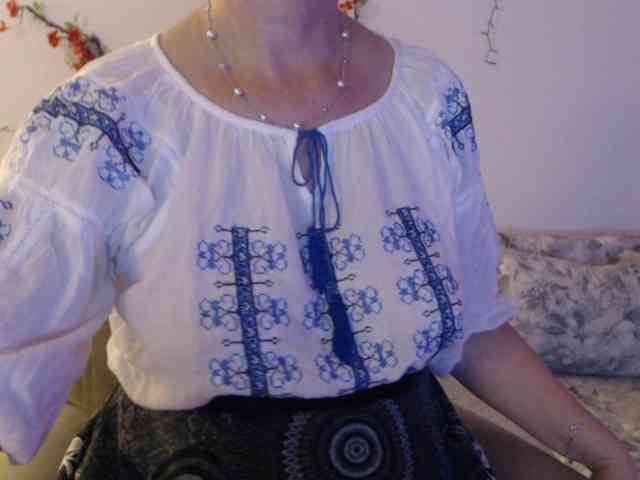 goodSnowQueen webcam