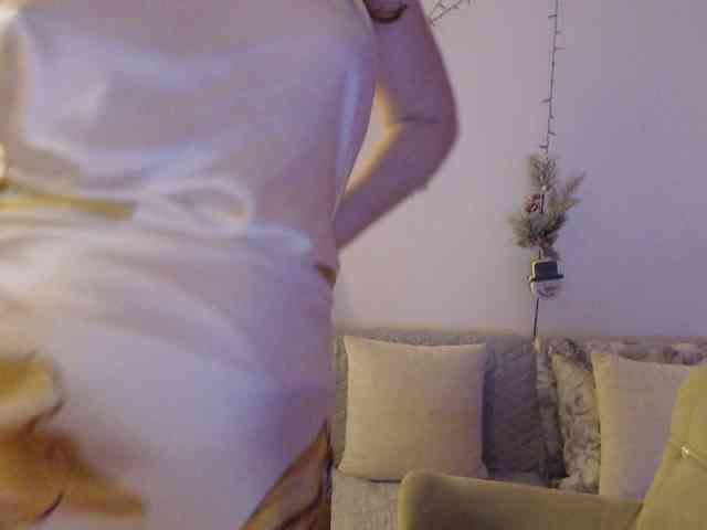 goodSnowQueen webcam