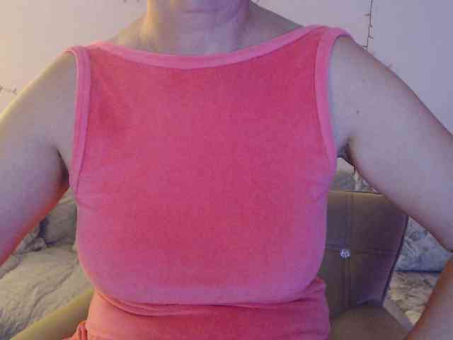 goodSnowQueen webcam