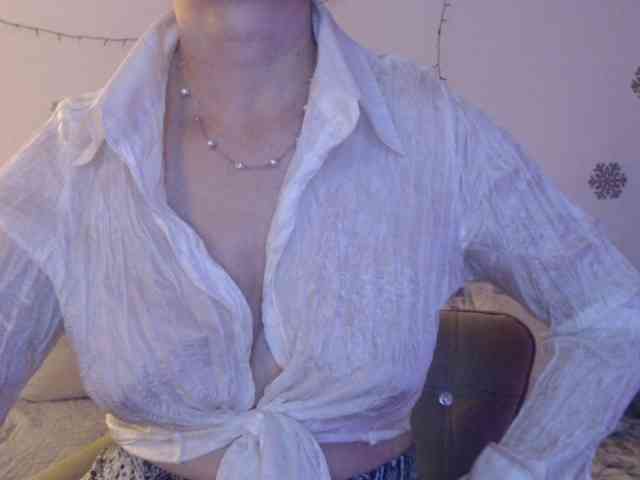 goodSnowQueen goodSnowQueen