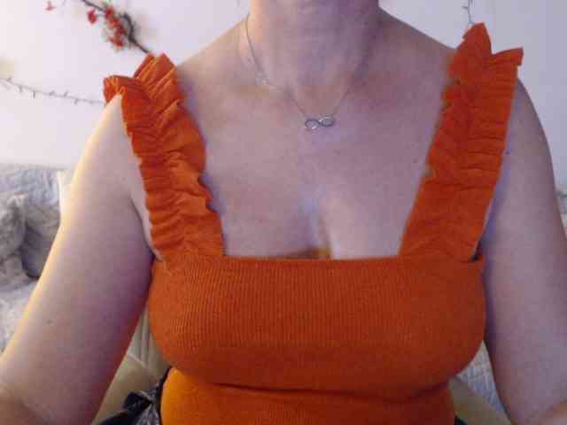 goodSnowQueen webcam