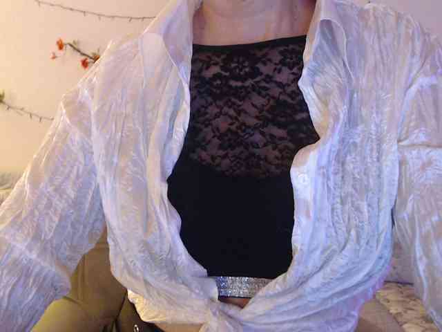 goodSnowQueen webcam