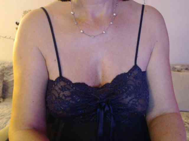 goodSnowQueen webcam